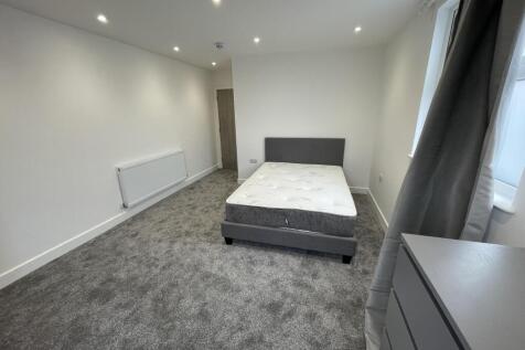 cedar-road-nw2-6ss-970988