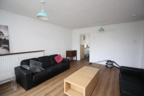 long-acre-close-ct2-7te-966991