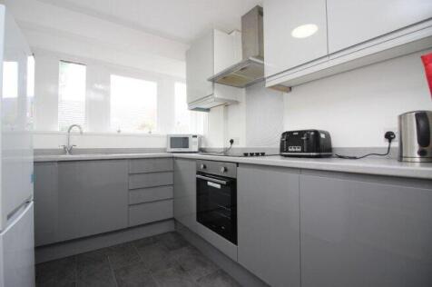 long-acre-close-ct2-7te-966992