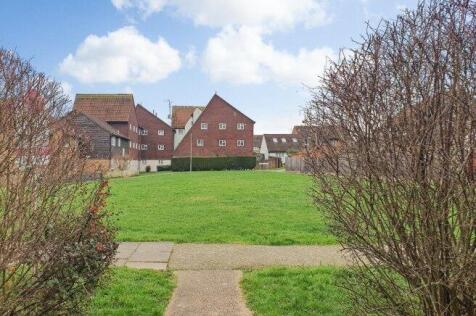 long-acre-close-ct2-7te-966995