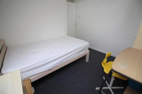 long-acre-close-ct2-7te-966998