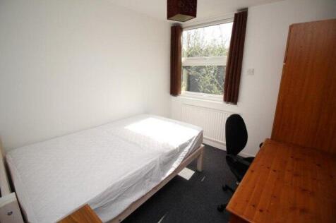 long-acre-close-ct2-7te-966999