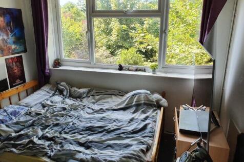 weydon-hill-close-gu9-8pa-931484