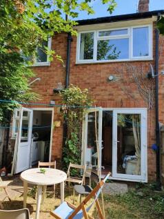 weydon-hill-close-gu9-8pa-931665