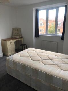 stoneleigh-broadway-kt17-2hu-912808