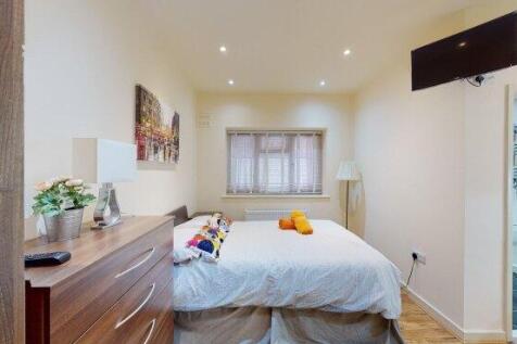 chatsworth-road-nw2-4bh-981696
