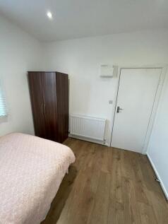 blenheim-gardens-nw2-4nt-982993