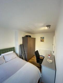 salford-house-e14-3hz-983409