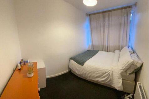 salford-house-e14-3hz-983411