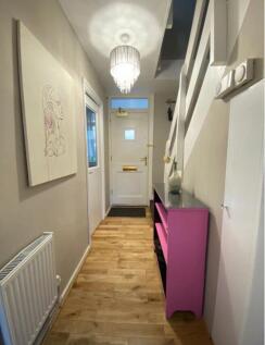salford-house-e14-3hz-983416