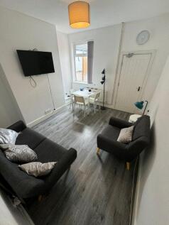watford-street-st4-2ew-992277