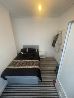 boughey-road-st4-2bn-992399