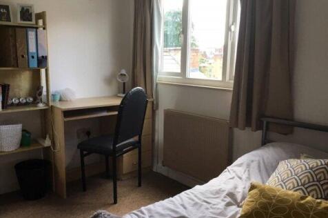 teignmouth-road-b29-7ay-953970