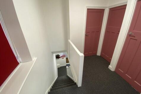 hillside-avenue-ct2-8ez-934208