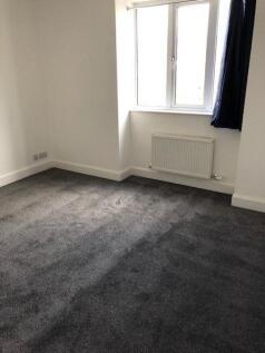 stoneleigh-broadway-kt17-2hu-912827