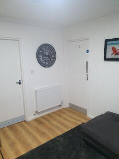 marton-close-b7-5hu-925802