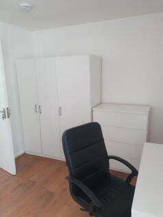 brough-close-b7-5hx-953157