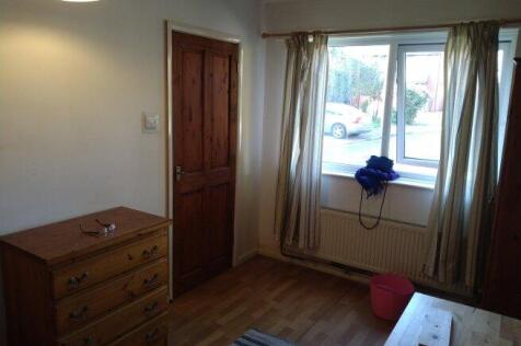 pine-tree-avenue-ct2-7sz-927833