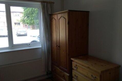 pine-tree-avenue-ct2-7sz-927838