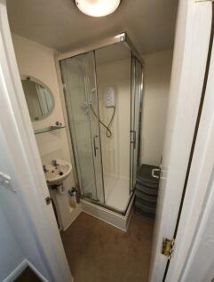 dollis-drive-gu9-9qd-916556