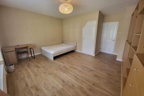 firgrove-court-gu9-7qd-1014965