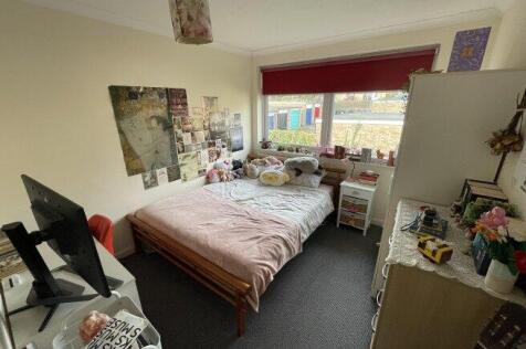 headcorn-drive-ct2-7tr-1015085