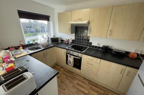 headcorn-drive-ct2-7tr-1015089