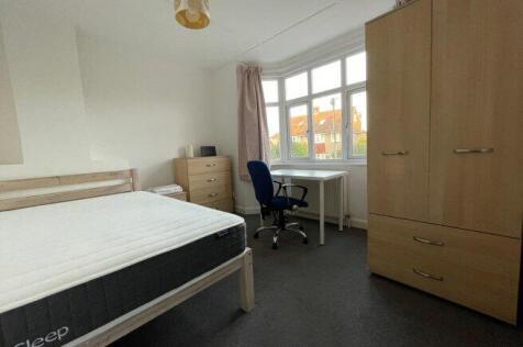 hillside-avenue-ct2-8ez-1015068