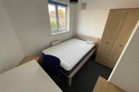 hillside-avenue-ct2-8ez-1015072