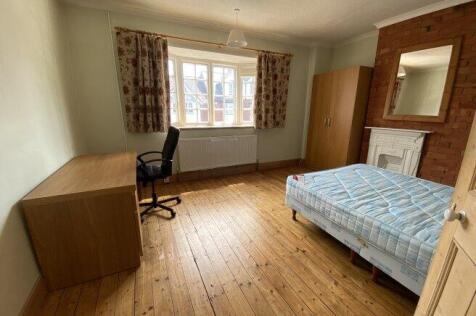 knighton-road-le2-3ts-995524