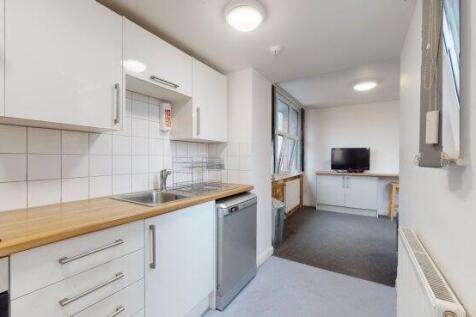 lower-brown-street-le1-5th-995743