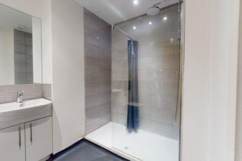 lower-brown-street-le1-5th-995747