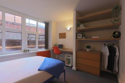 lower-brown-street-le1-5th-995712