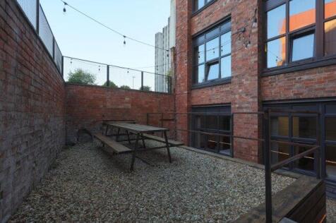 lower-brown-street-le1-5th-995718