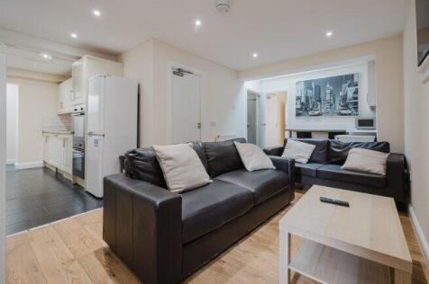 redshaw-close-m14-6jb-994936