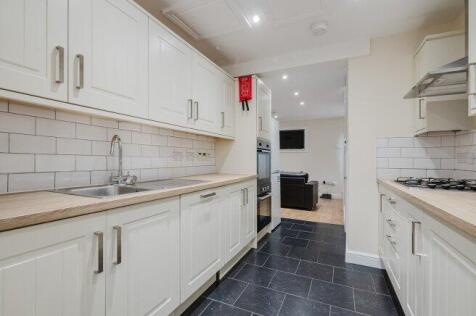 redshaw-close-m14-6jb-994948