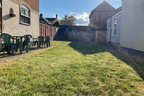 martyrs-field-road-ct1-3px-1015513