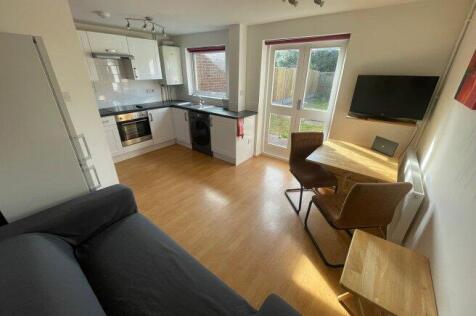 bishops-way-ct2-8ds-1015499