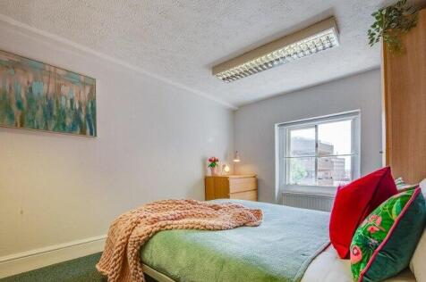 st-james-s-street-ng1-6fj-958843