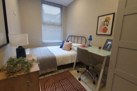 woodcroft-road-l15-2hq-970306