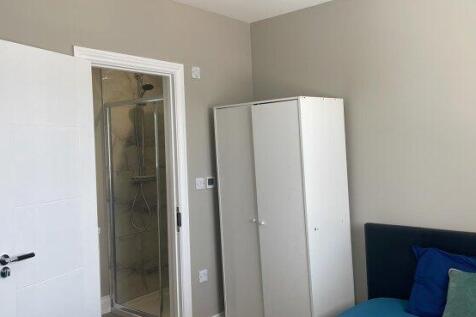 bowes-rd-n11-1ah-982743