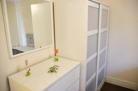 east-street-me7-1eh-915319