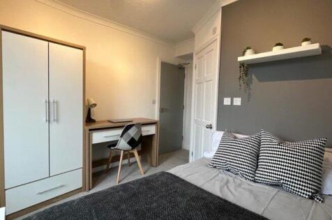 cornwall-road-me7-1lp-958868