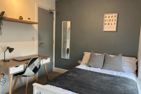 cornwall-road-me7-1lp-958869