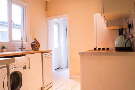 charter-street-me7-1ng-929378