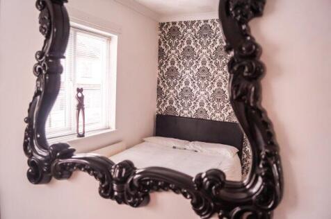 charter-street-me7-1ng-929395