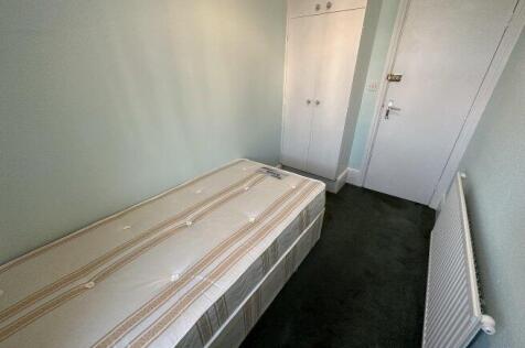 riffel-road-nw2-4pg-1021828