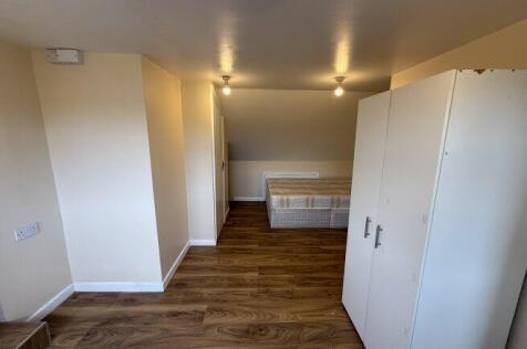 conley-road-nw10-9pb-1021852