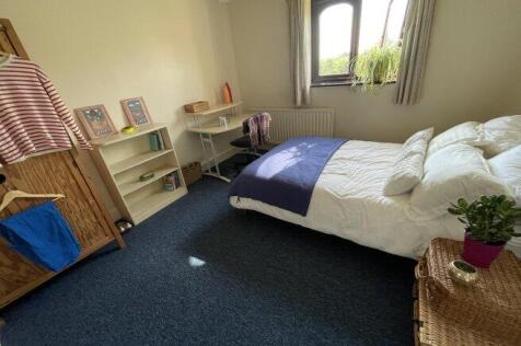 hunton-gardens-ct2-7tt-931721