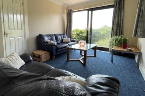 hunton-gardens-ct2-7tt-931718